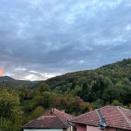 Guesthouse Hitar Petar Gabrovo Kültér fotó
